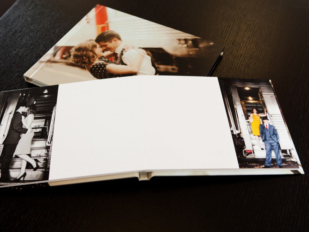 The Giclée Signature Book